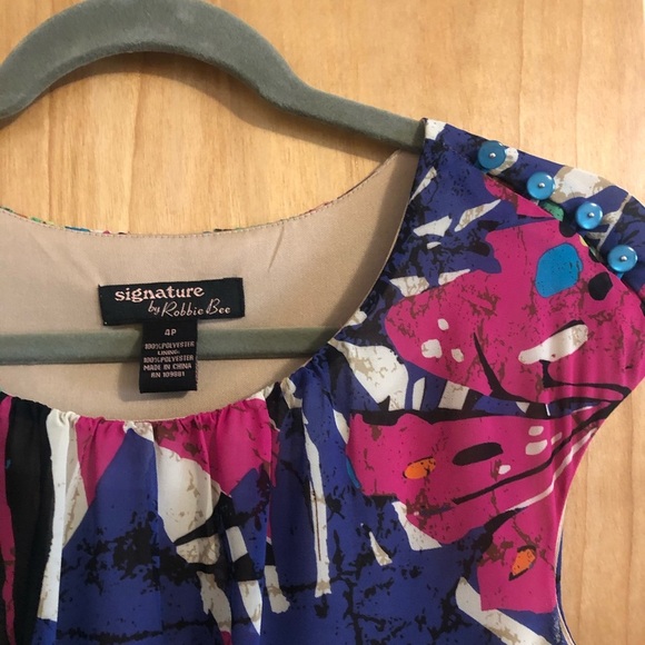Signature by Robbie Bee colorful dress size 4P - Picture 2 of 7